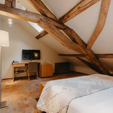 Le Val-fayt Hotell